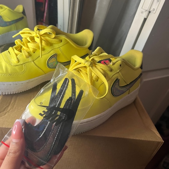 NIKE AIR FORCE 1 LOW - Picture 4 of 5